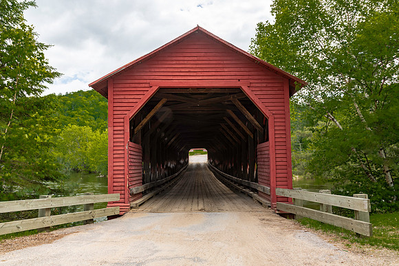 de Ferme Rouge Twin #1 Covered Bridge 1
