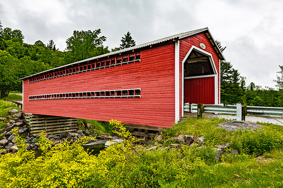 Sainte-Mathieu Covered Bridge 2