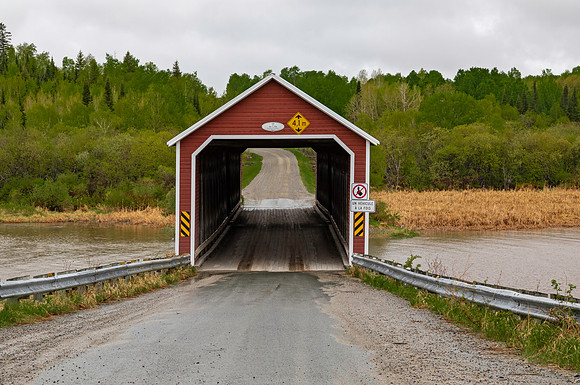 de L'lle Covered Bridge 2