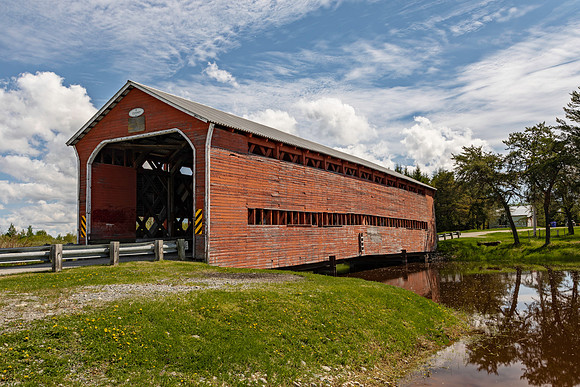 Champagne Covered Bridge 4