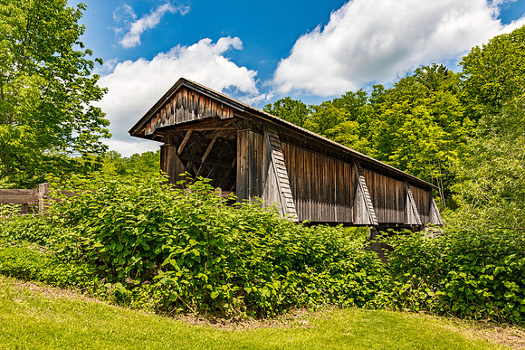 Van Tran Flat Covered Bridge 2