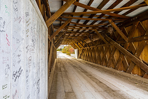 Cedar Covered Bridge 4 (15-61-B)