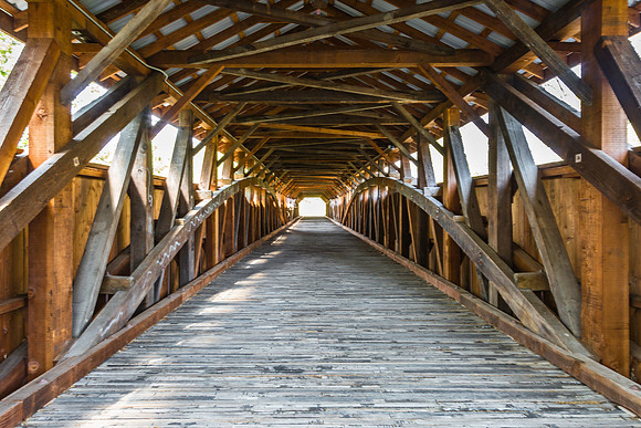 Academia Covered Bridge 2