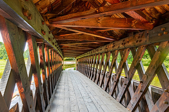 Jack O' Lantern Resort Covered Bridge 3